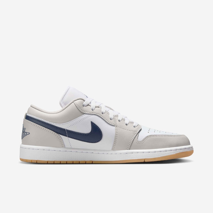 J1 Low Midnight Navy - product view 2