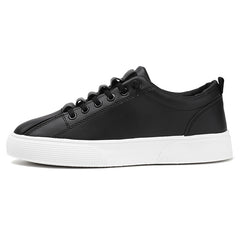 Metro Low-Top Trainer product view 3