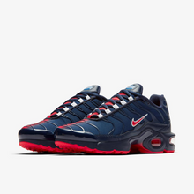 AM TN Red Blue - pair three quarter view
